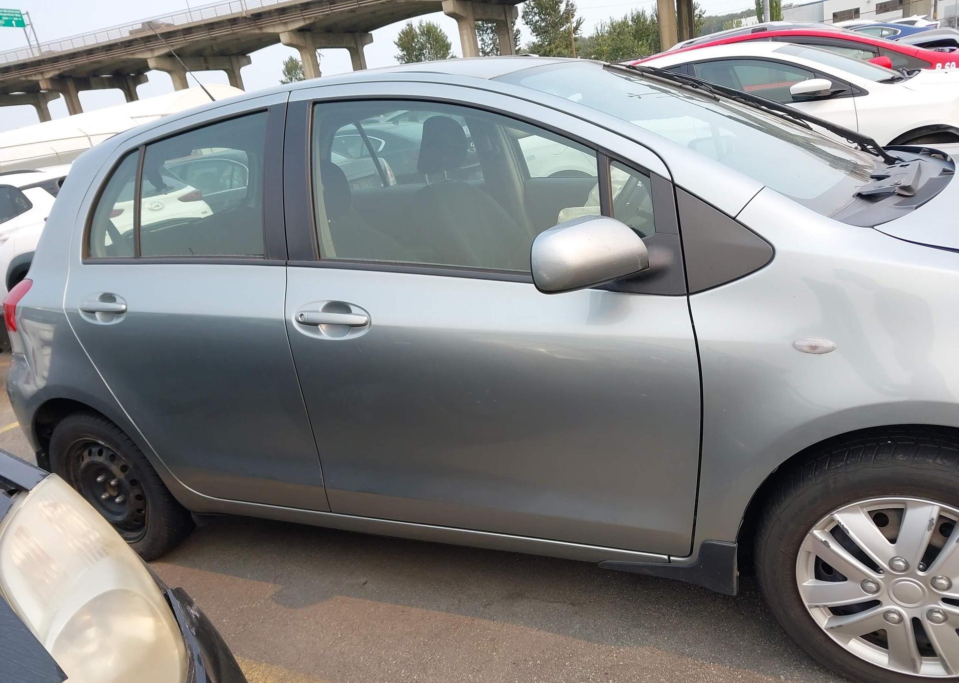 2010 TOYOTA YARIS