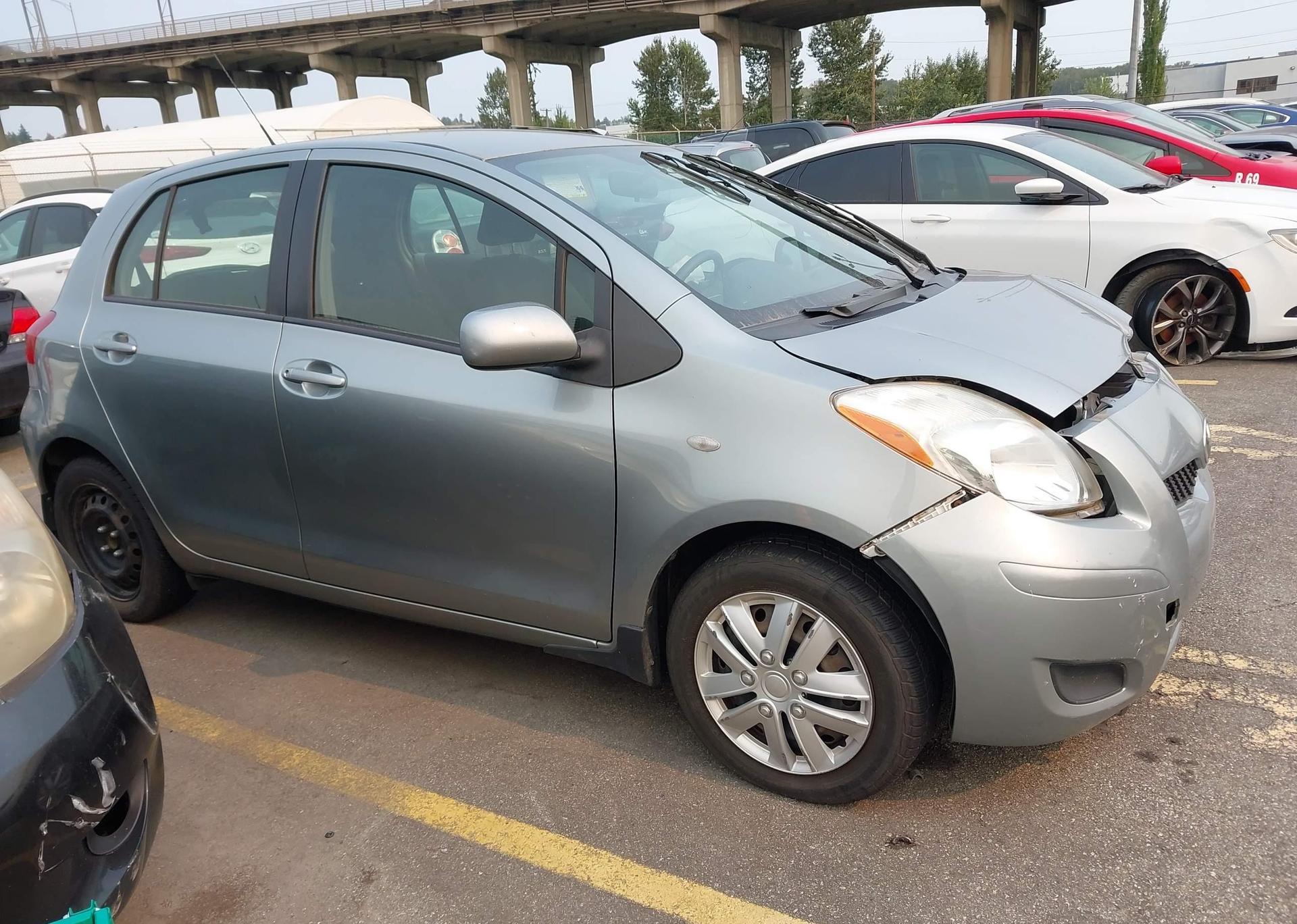 2010 TOYOTA YARIS