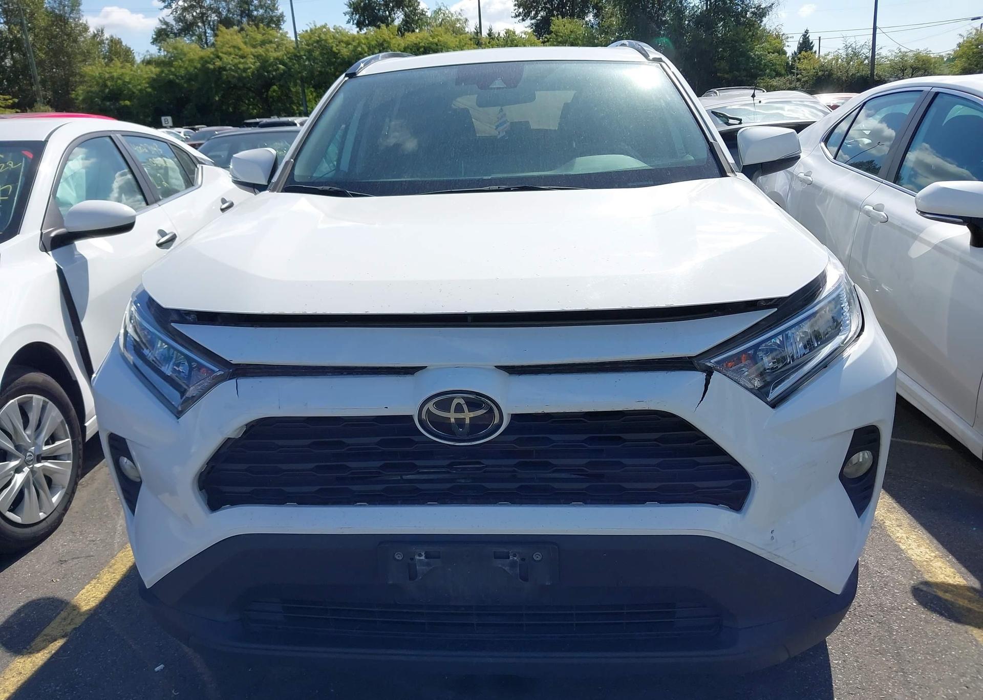 2020 TOYOTA RAV4 XLE