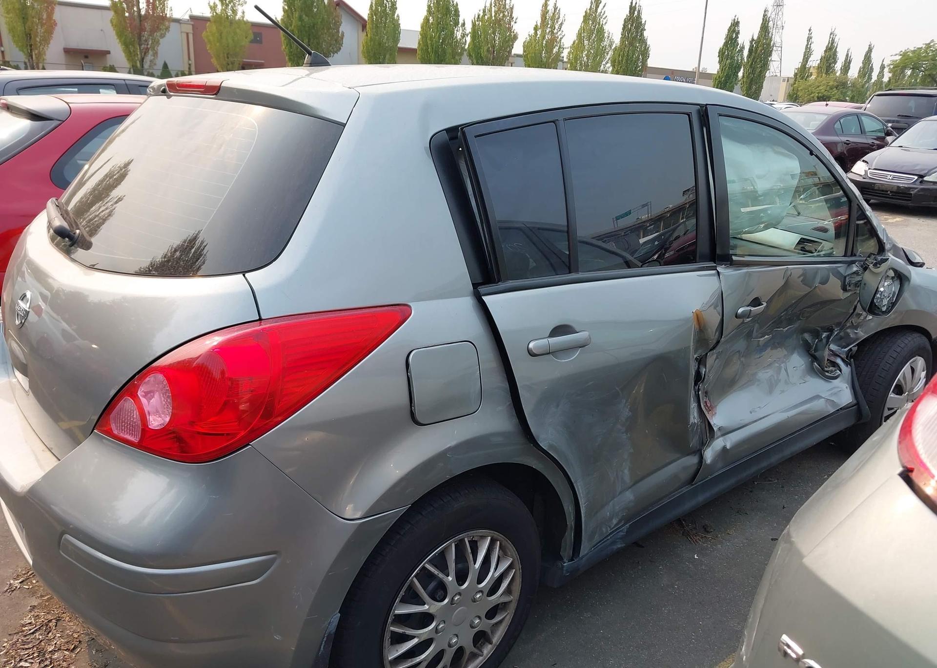 2010 NISSAN VERSA S