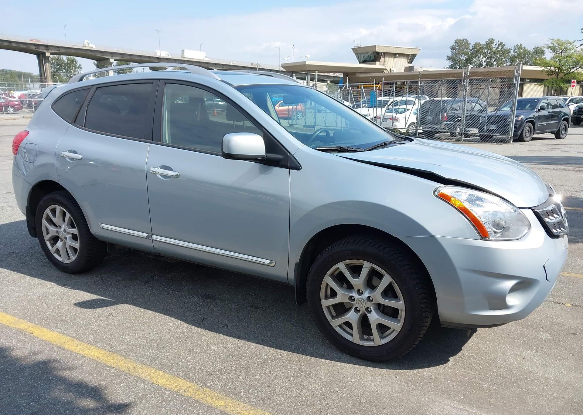 2011 NISSAN ROGUE