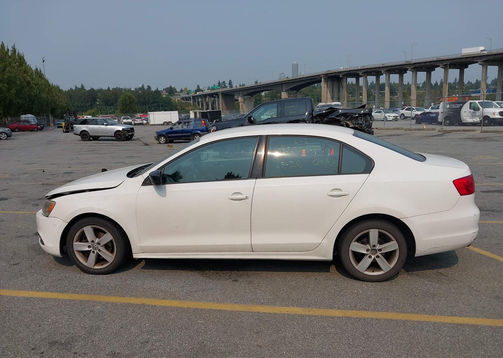 2013 VOLKSWAGEN JETTA