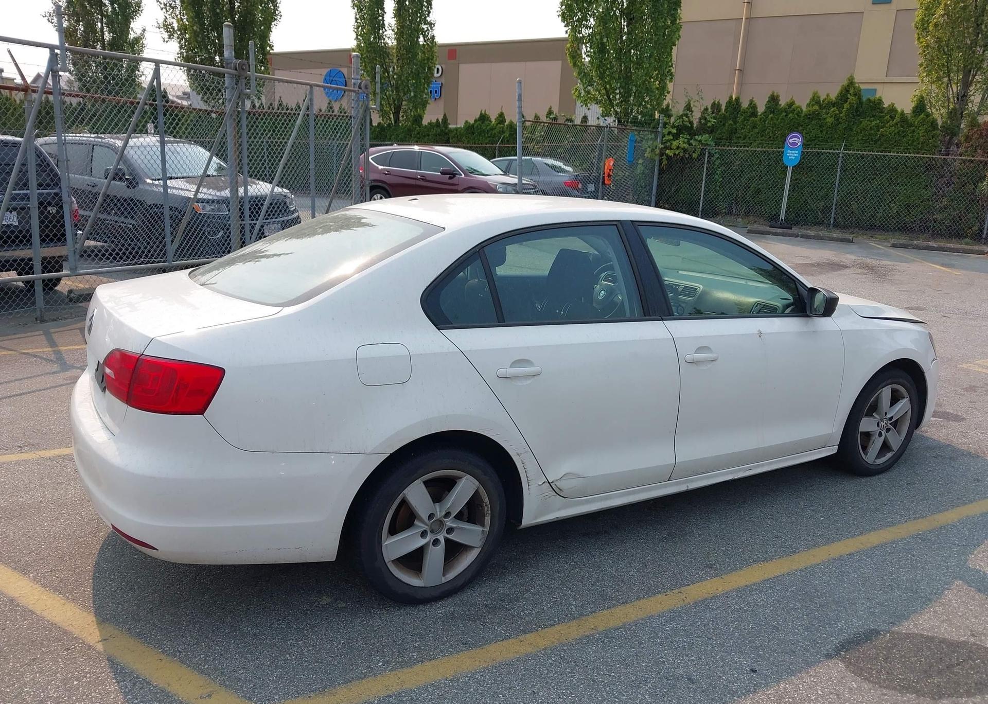 2013 VOLKSWAGEN JETTA