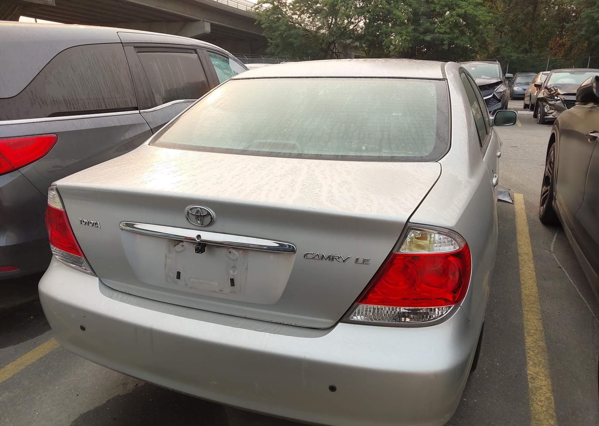 2005 TOYOTA CAMRY LE