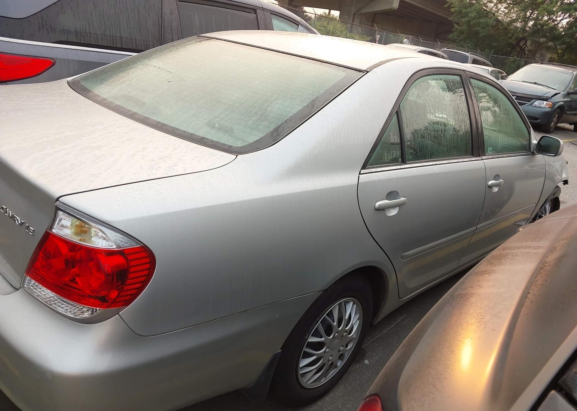 2005 TOYOTA CAMRY LE