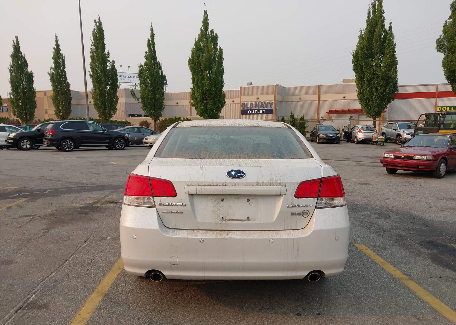 2010 SUBARU LEGACY 3.6R LIMITED