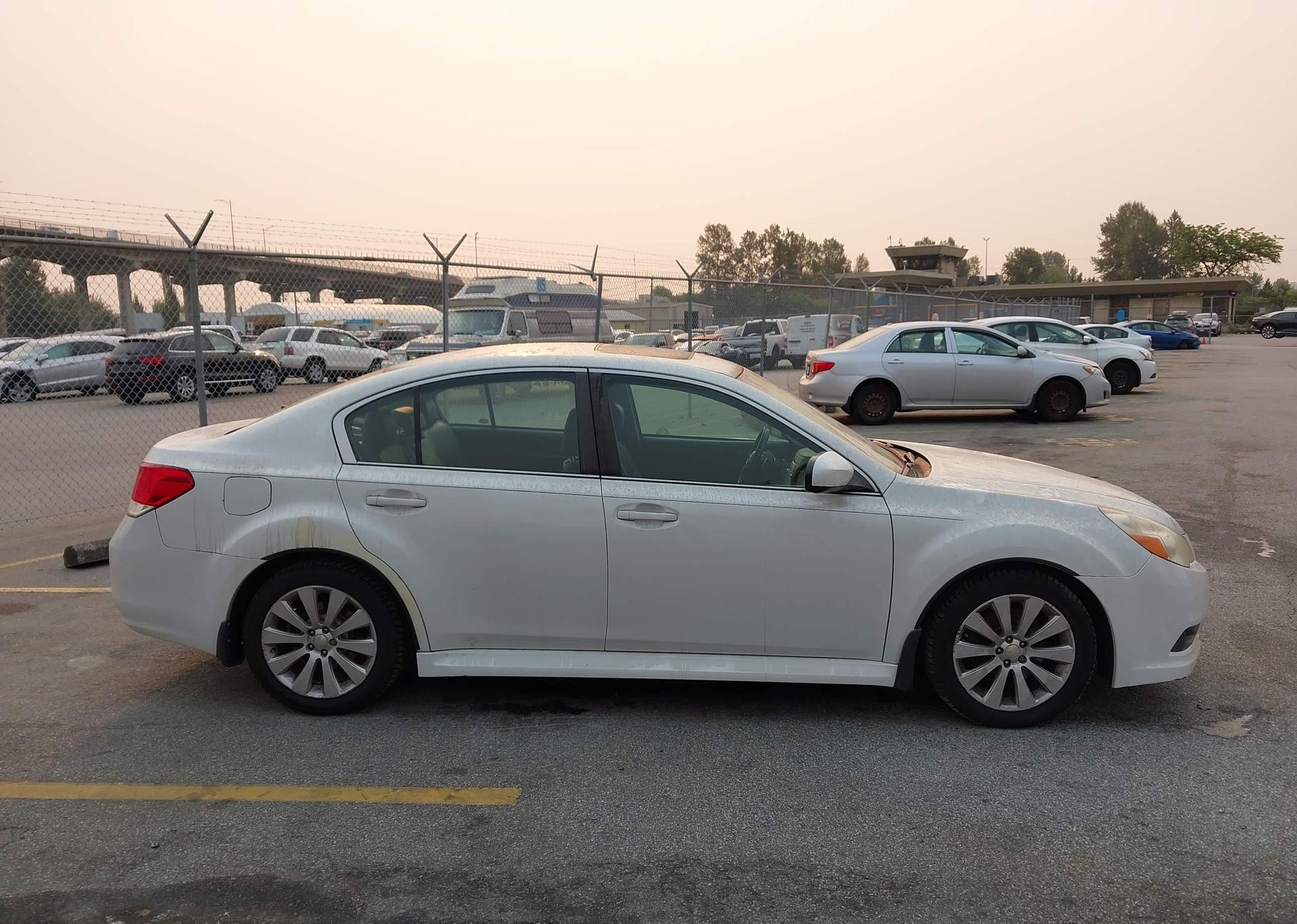 2010 SUBARU LEGACY 3.6R LIMITED