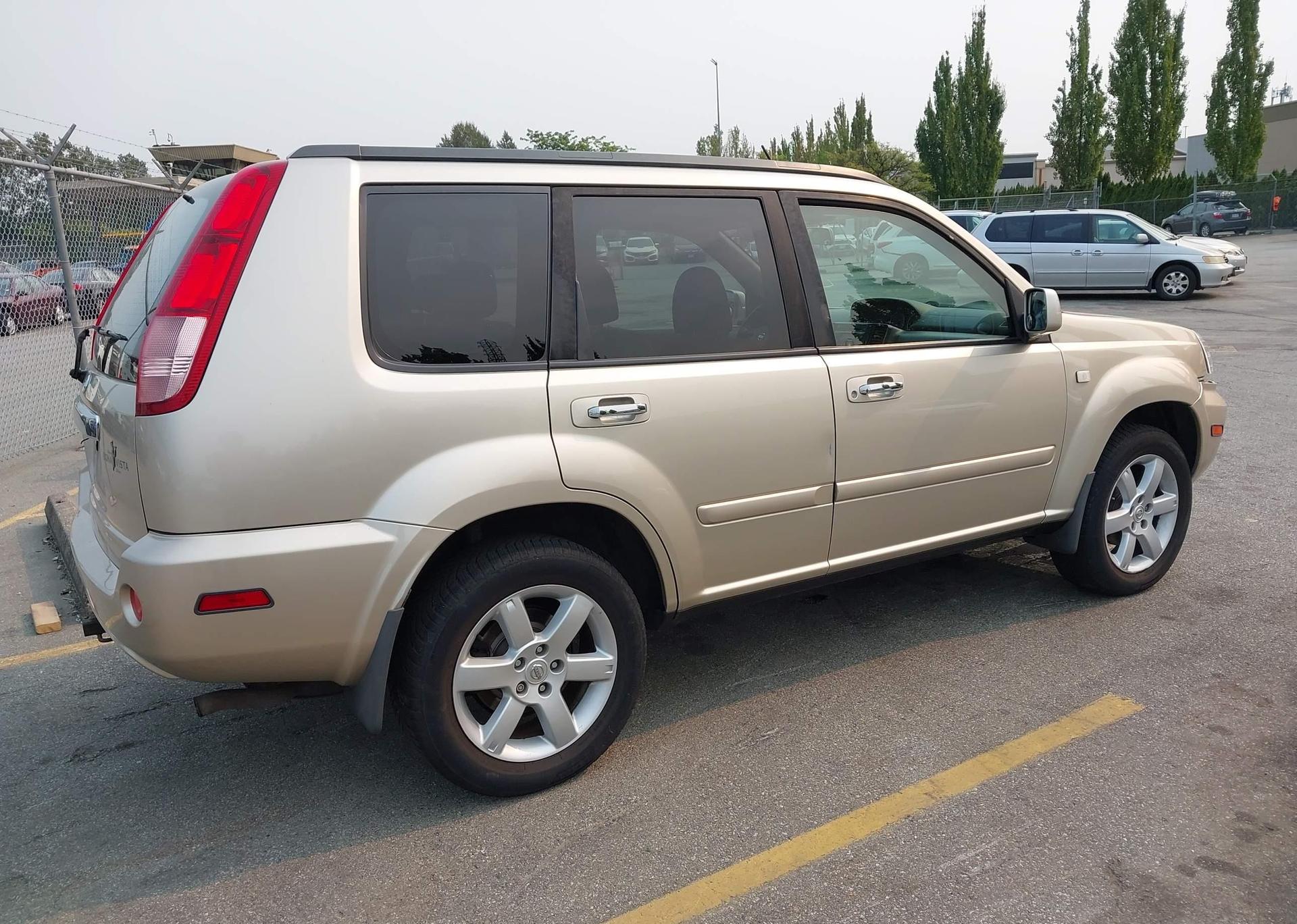 2006 NISSAN X-TRAIL XE