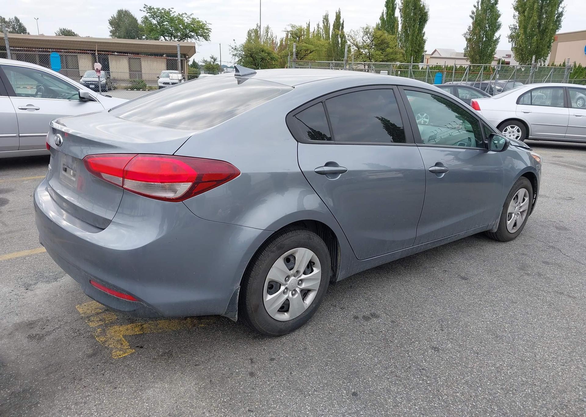 2017 KIA FORTE