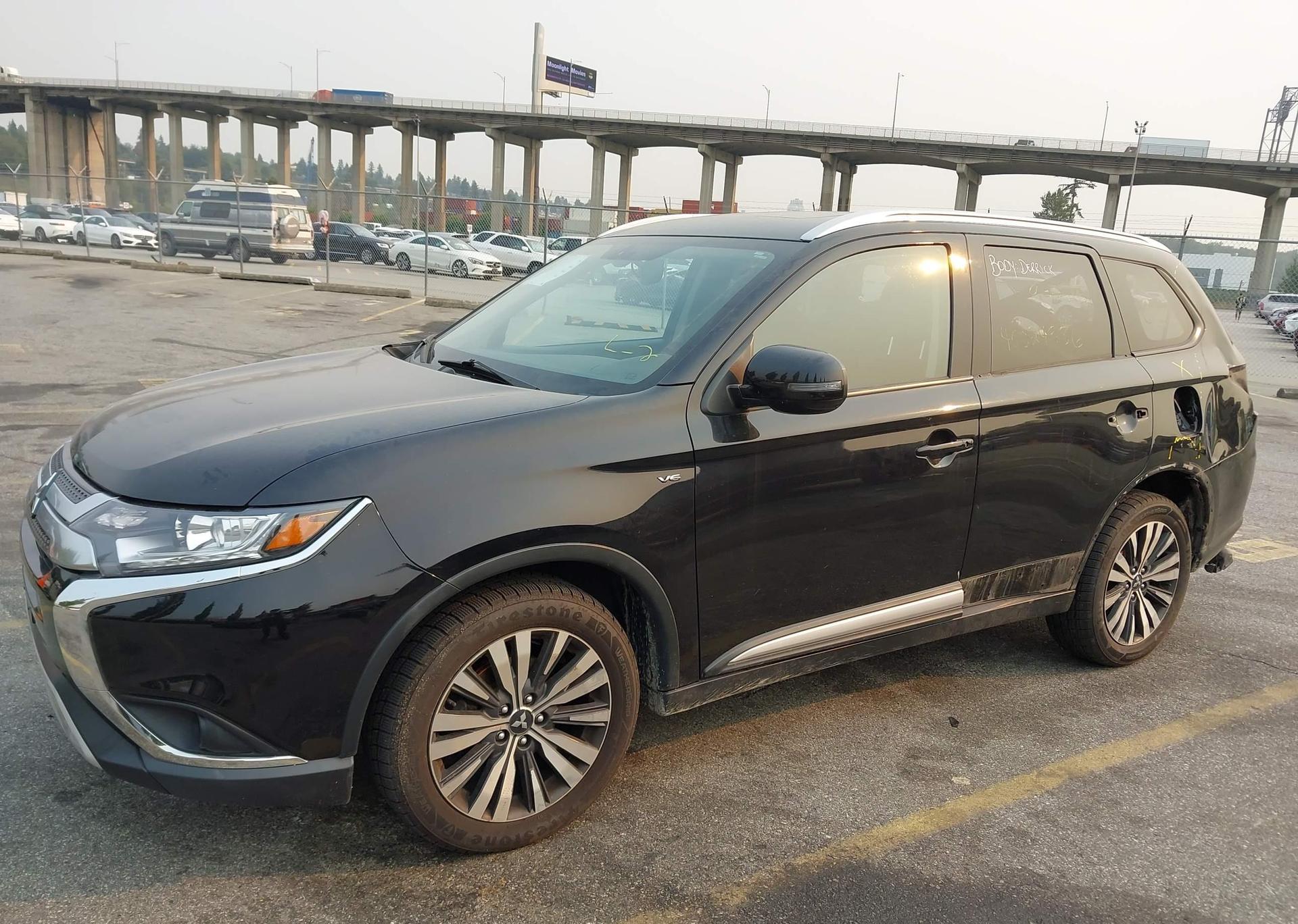 2019 MITSUBISHI OUTLANDER SE