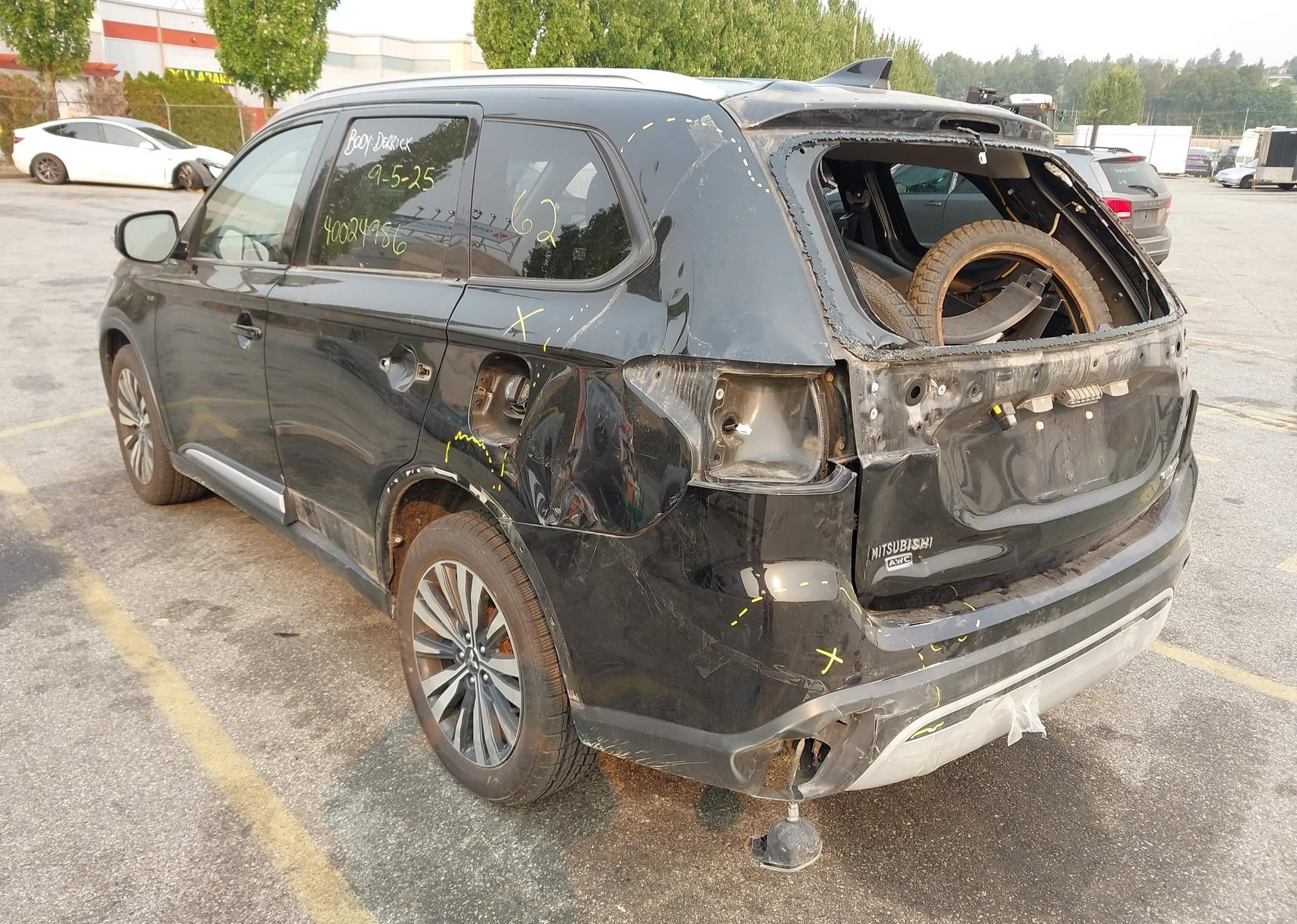 2019 MITSUBISHI OUTLANDER SE