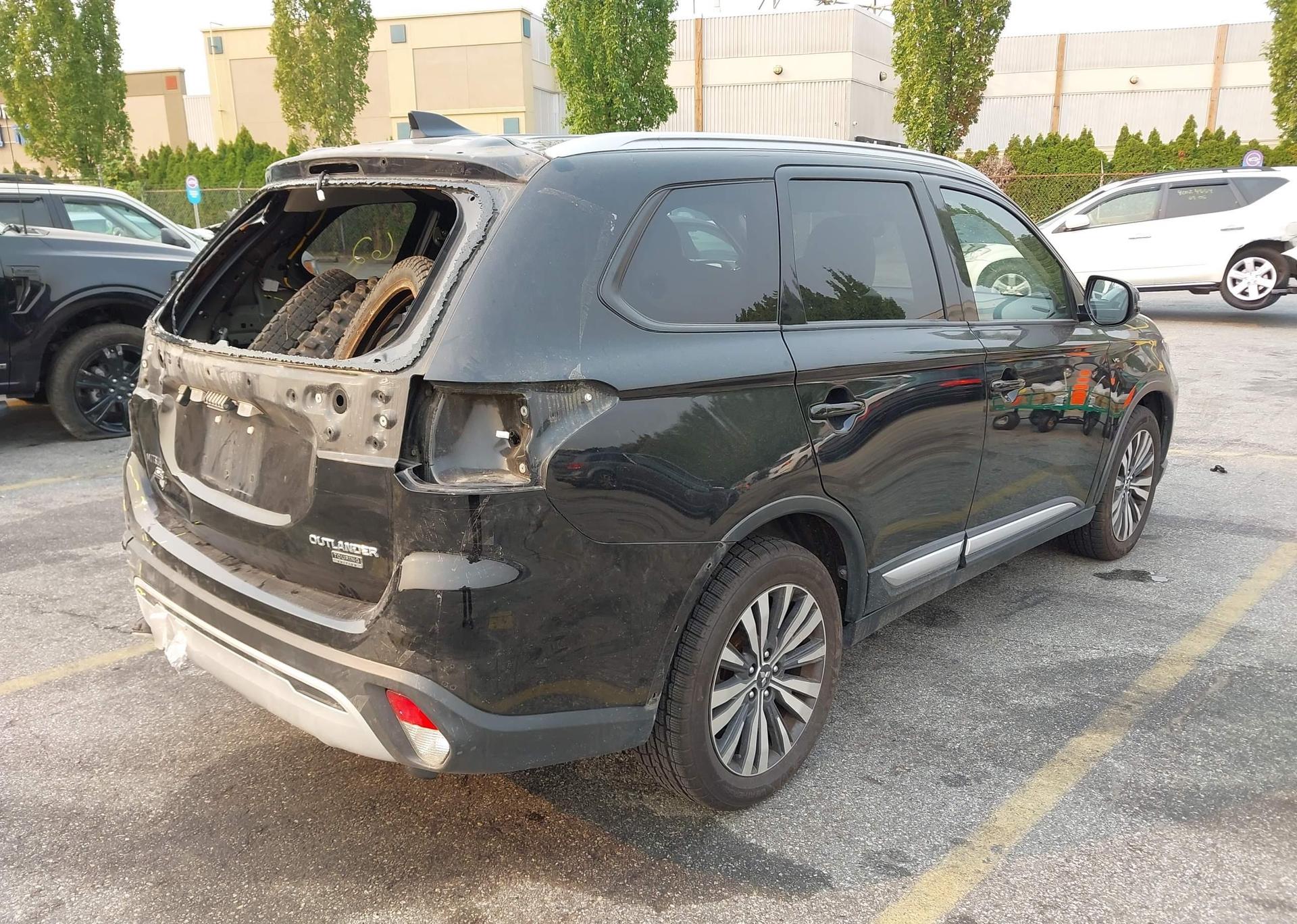 2019 MITSUBISHI OUTLANDER SE