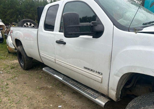 2011 GMC SIERRA K3500 SLE