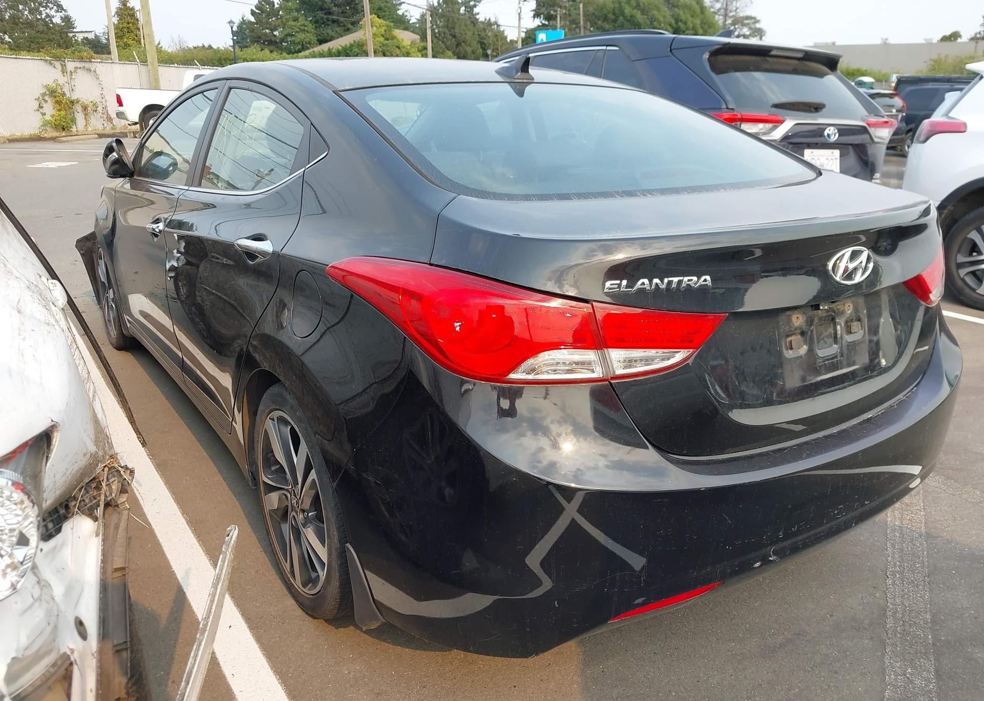 2014 HYUNDAI ELANTRA SE