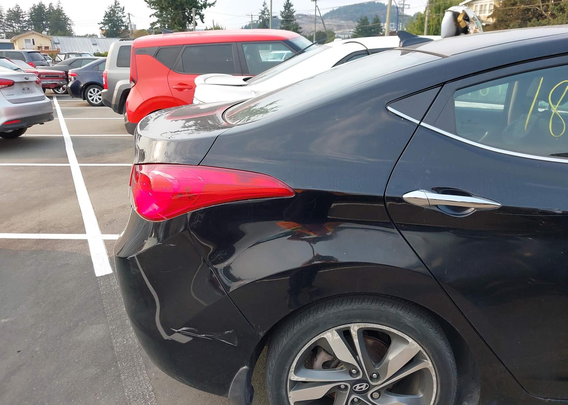 2014 HYUNDAI ELANTRA SE