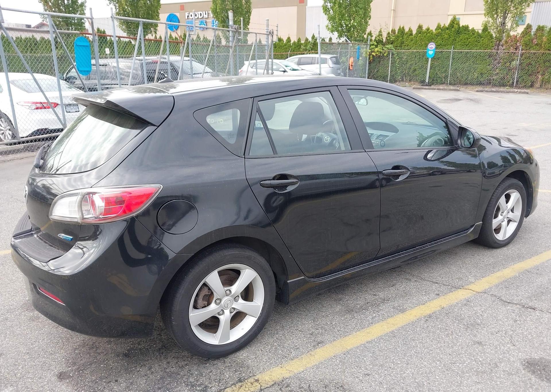 2012 MAZDA 3 I