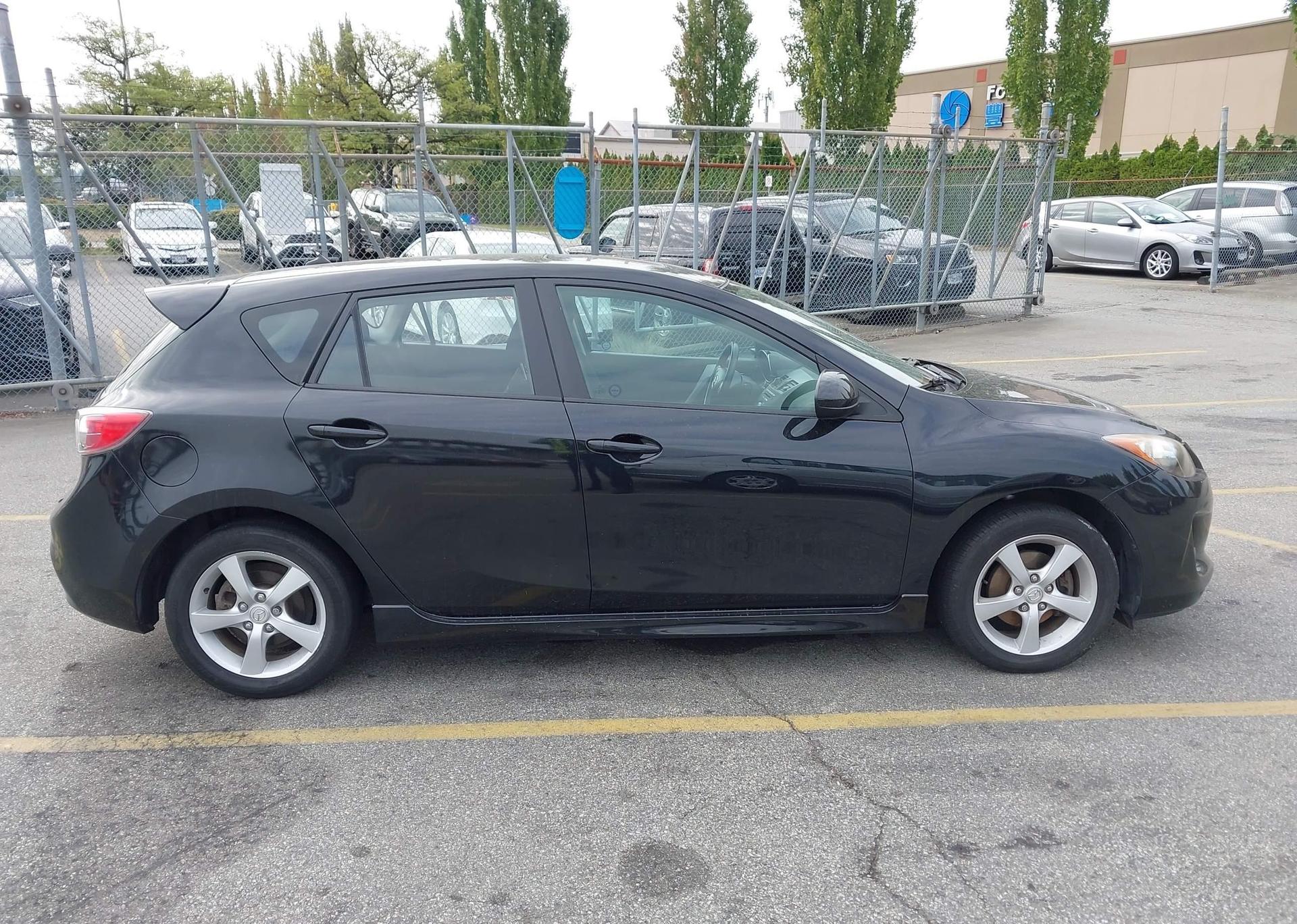 2012 MAZDA 3 I