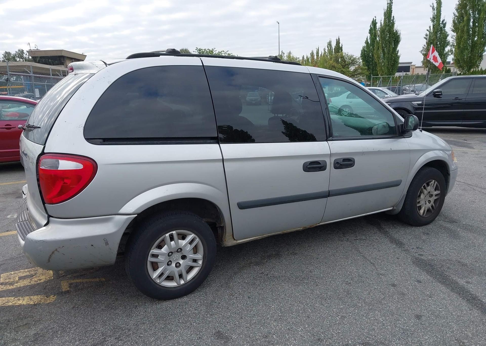 2006 DODGE CARAVAN SE