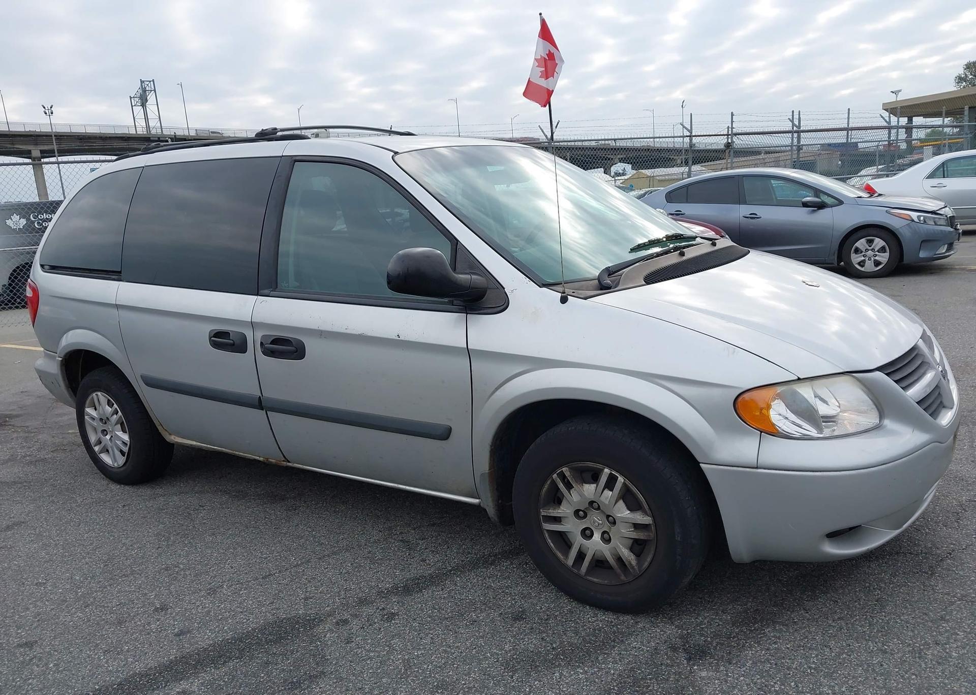 2006 DODGE CARAVAN SE
