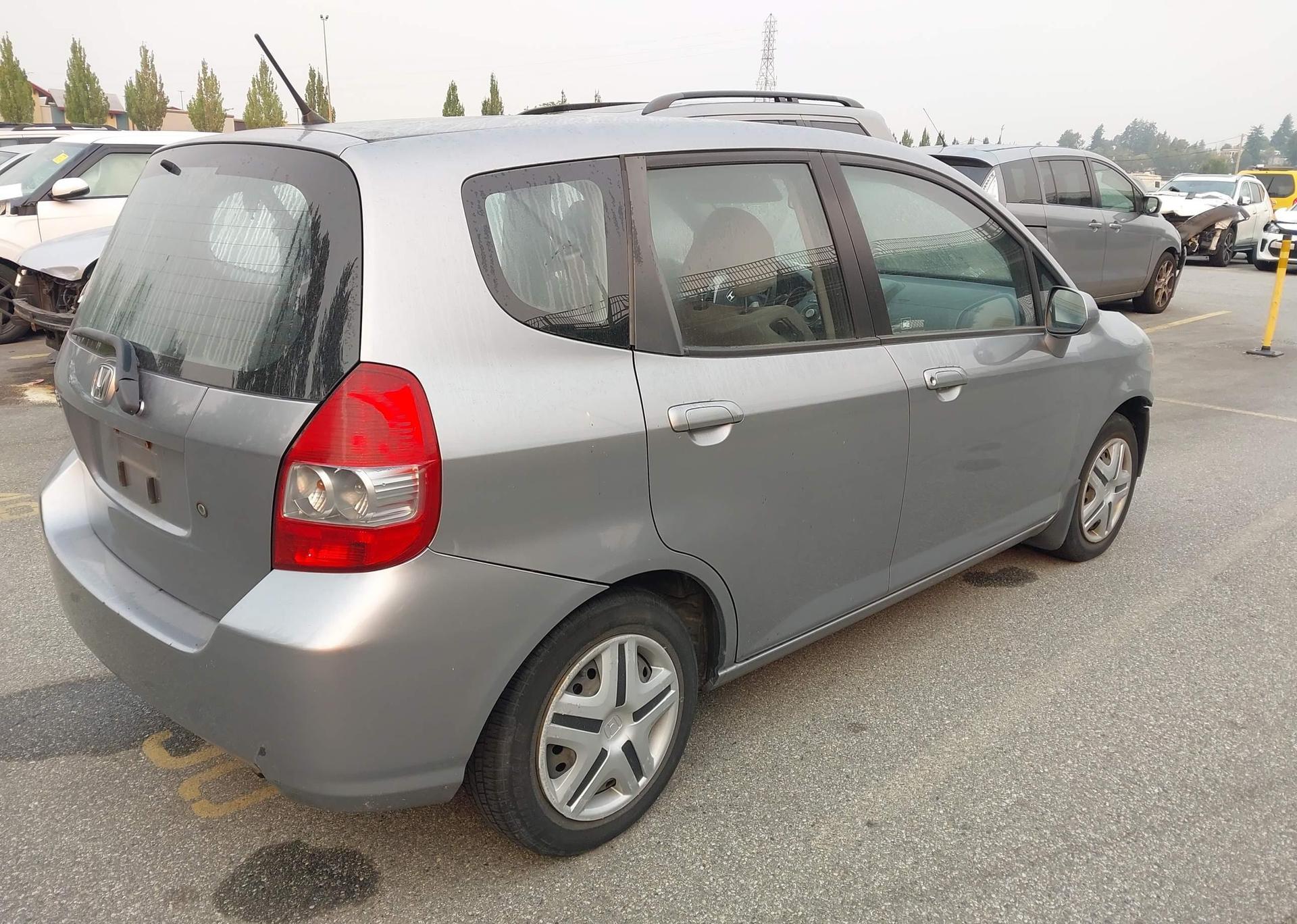 2007 HONDA FIT