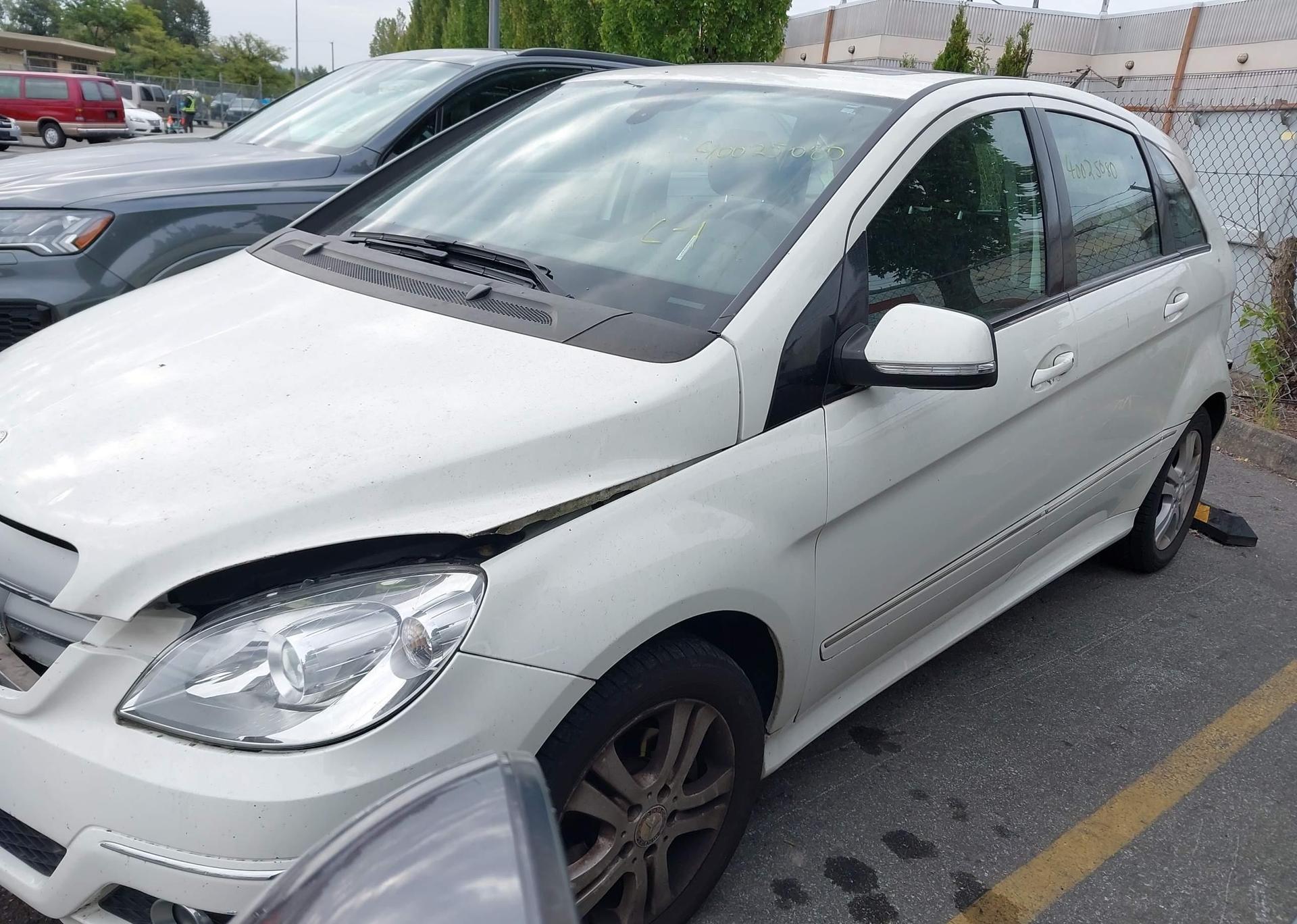 2009 MERCEDES-BENZ B200
