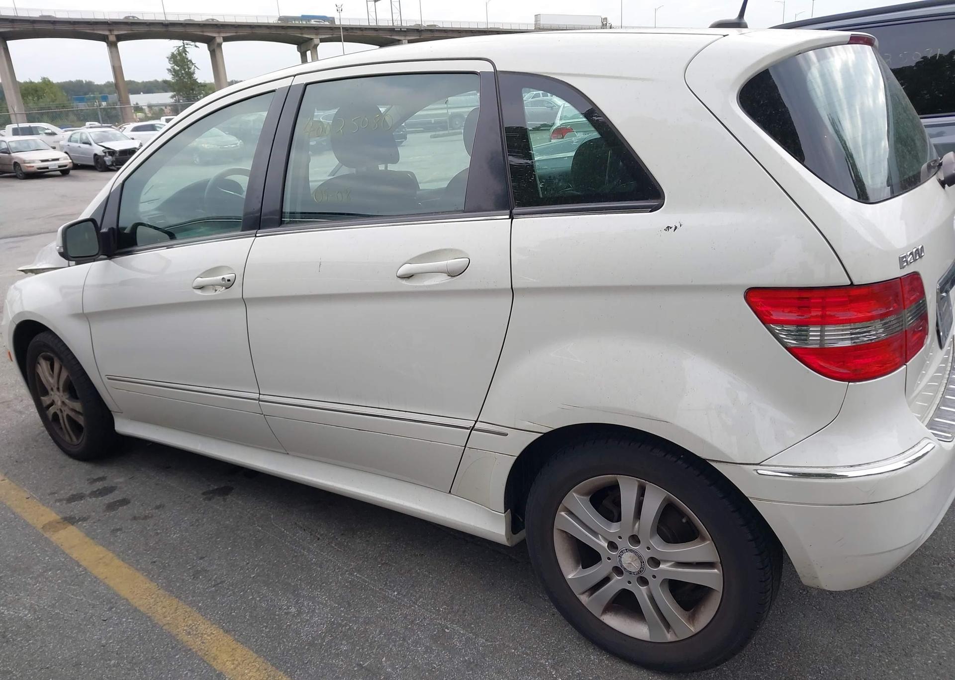2009 MERCEDES-BENZ B200