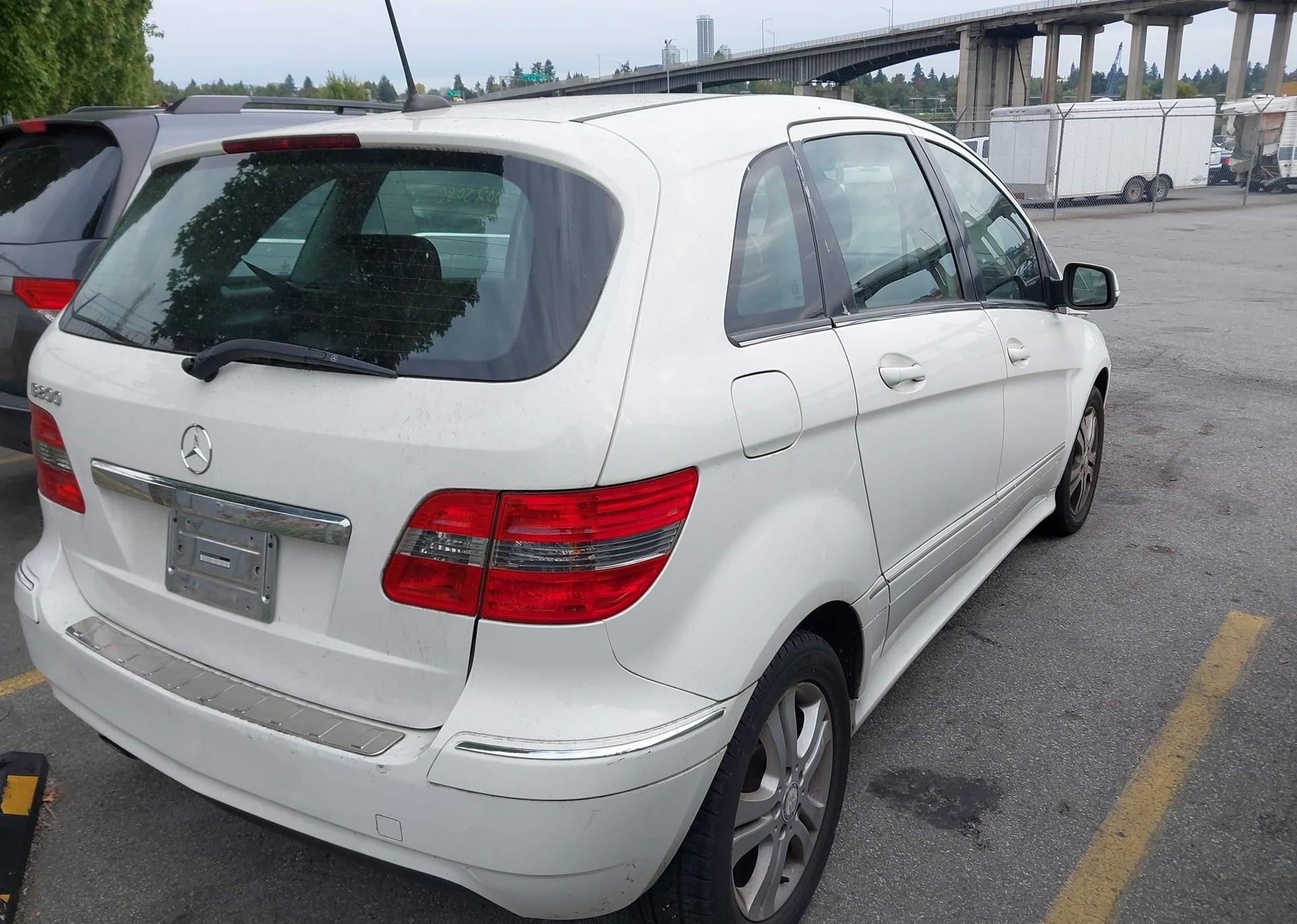 2009 MERCEDES-BENZ B200