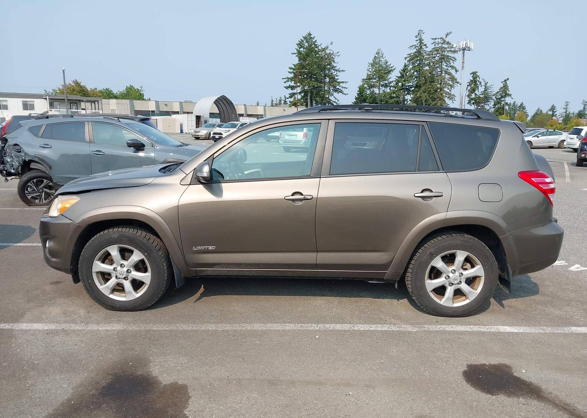 2009 TOYOTA RAV4 LIMITED