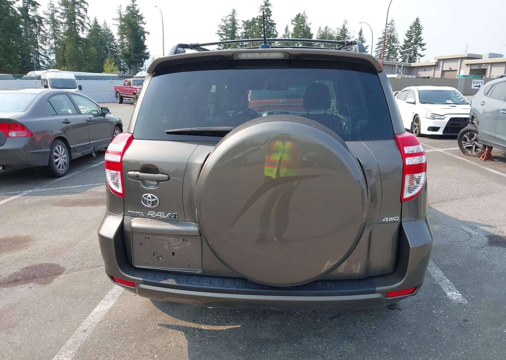 2009 TOYOTA RAV4 LIMITED
