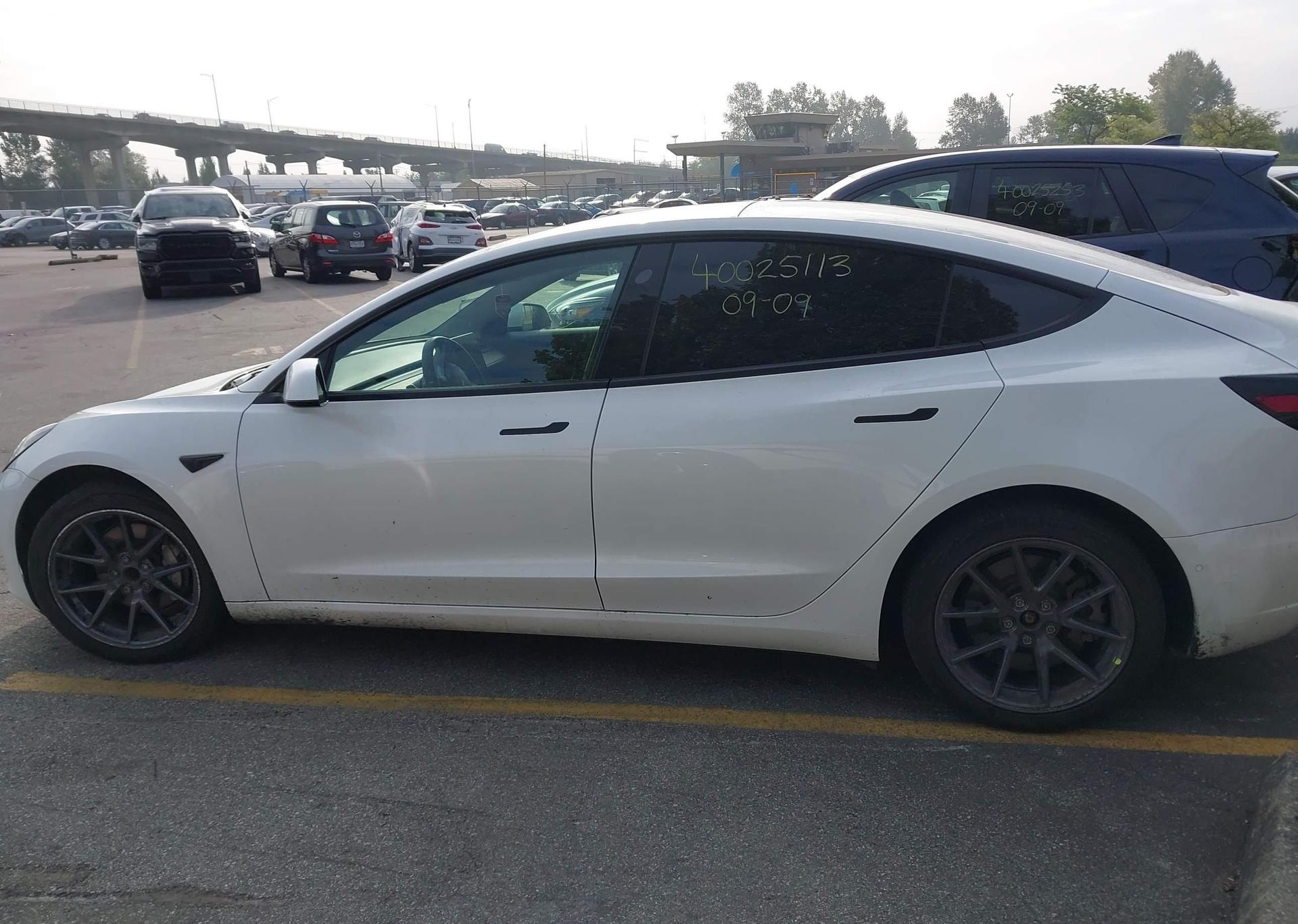 2021 TESLA MODEL 3