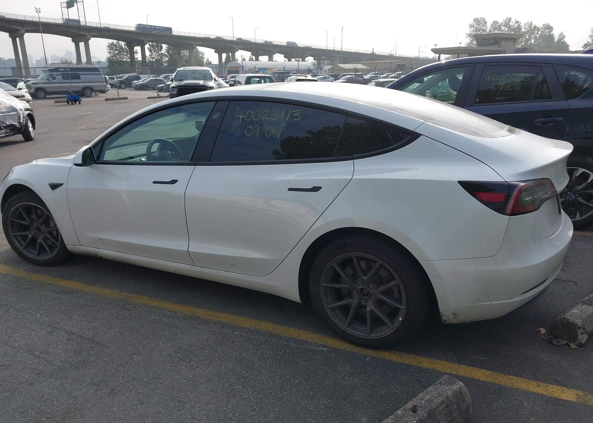 2021 TESLA MODEL 3