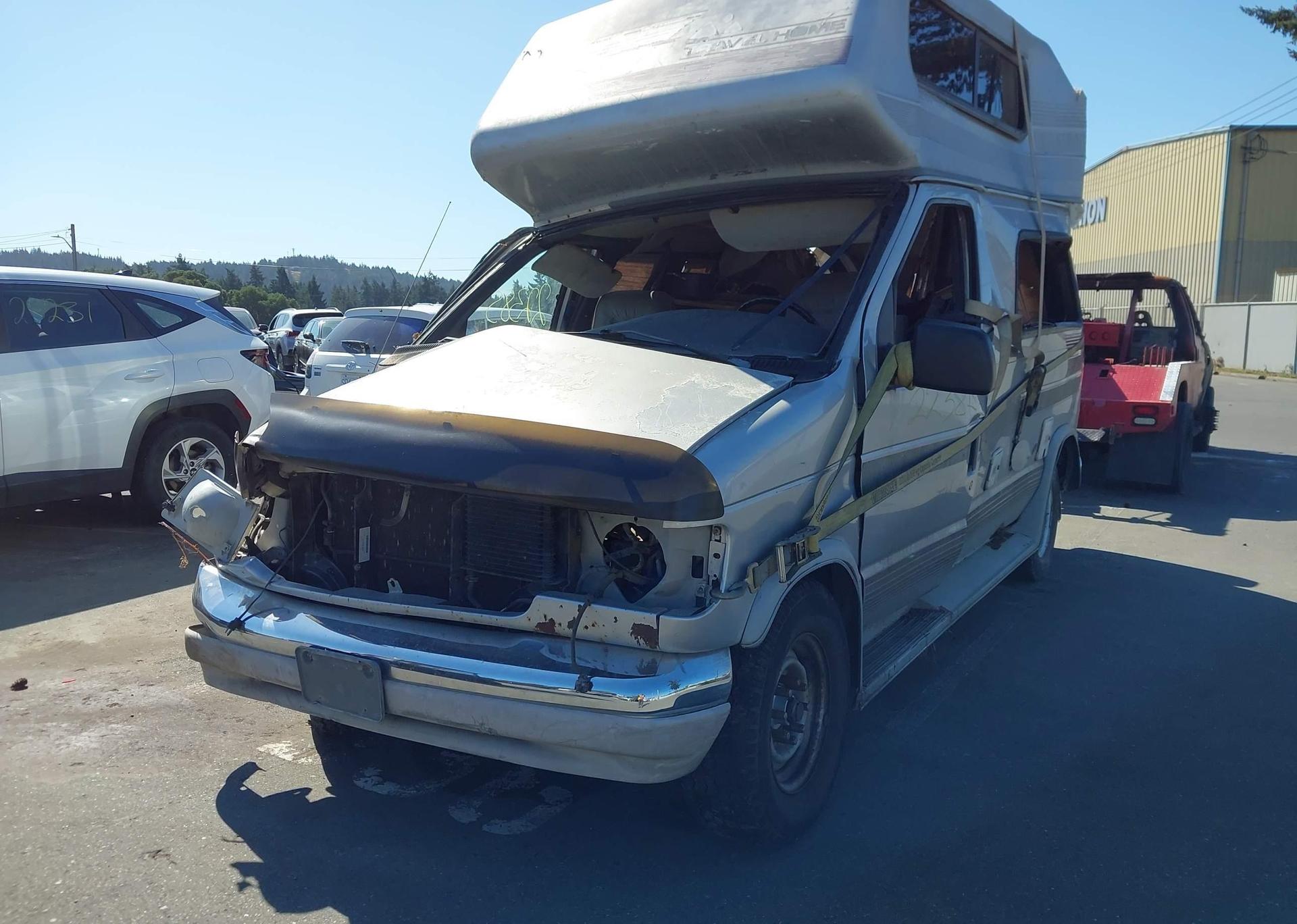1996 FORD ECONOLINE E250 VAN