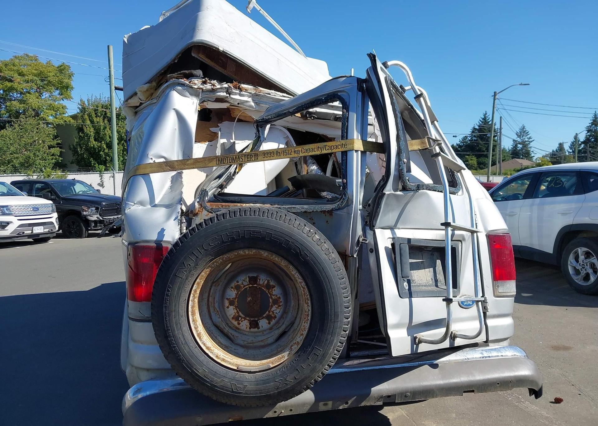 1996 FORD ECONOLINE E250 VAN