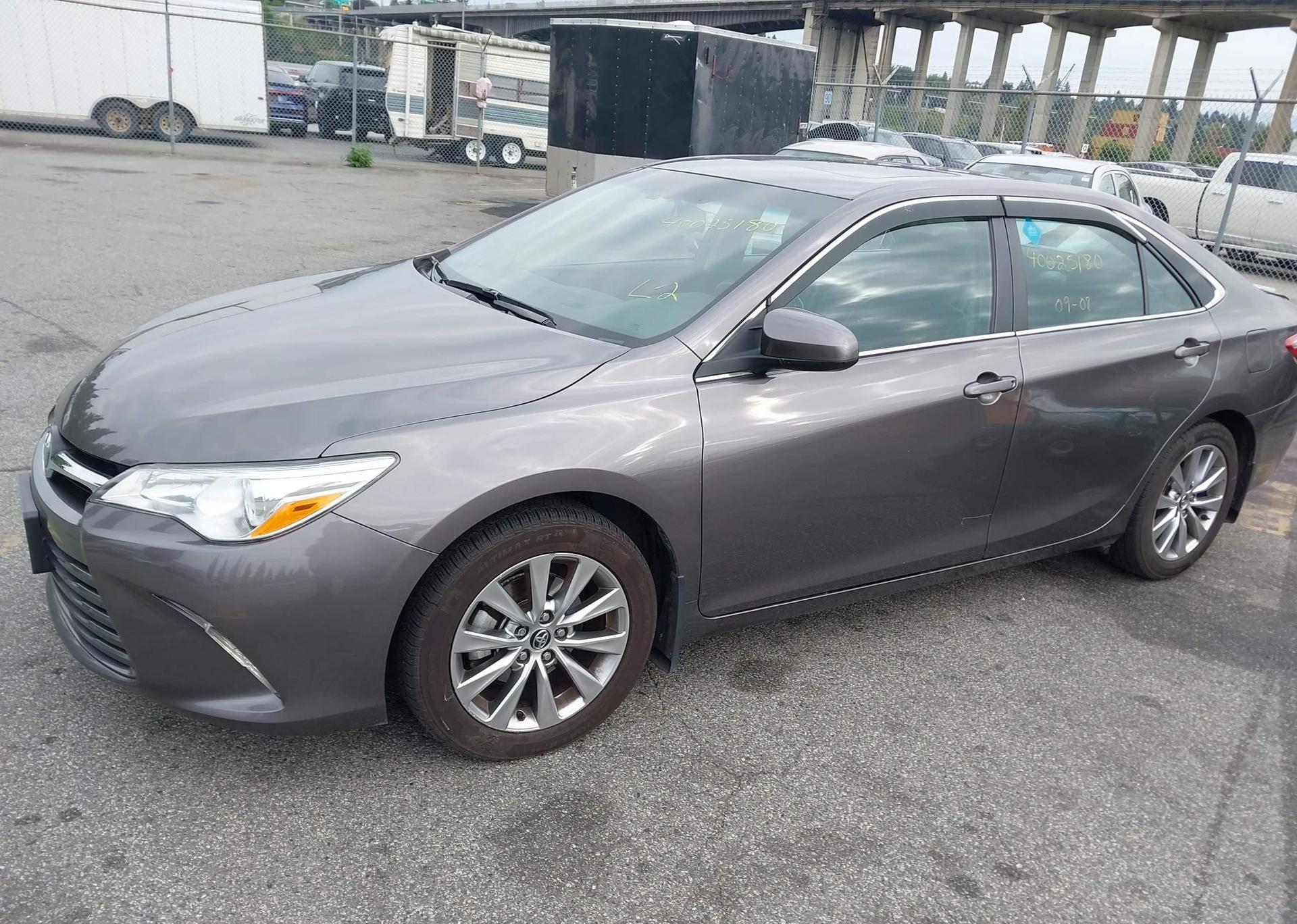2015 TOYOTA CAMRY