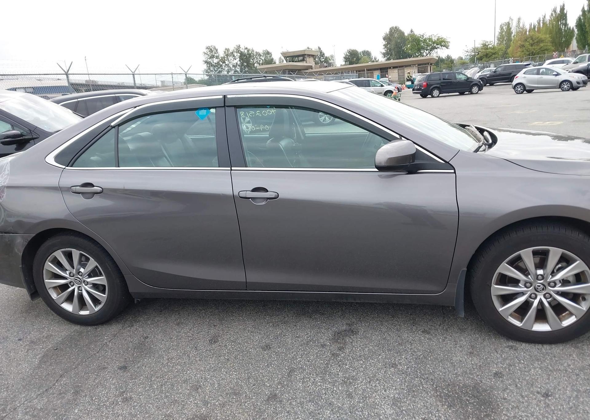 2015 TOYOTA CAMRY