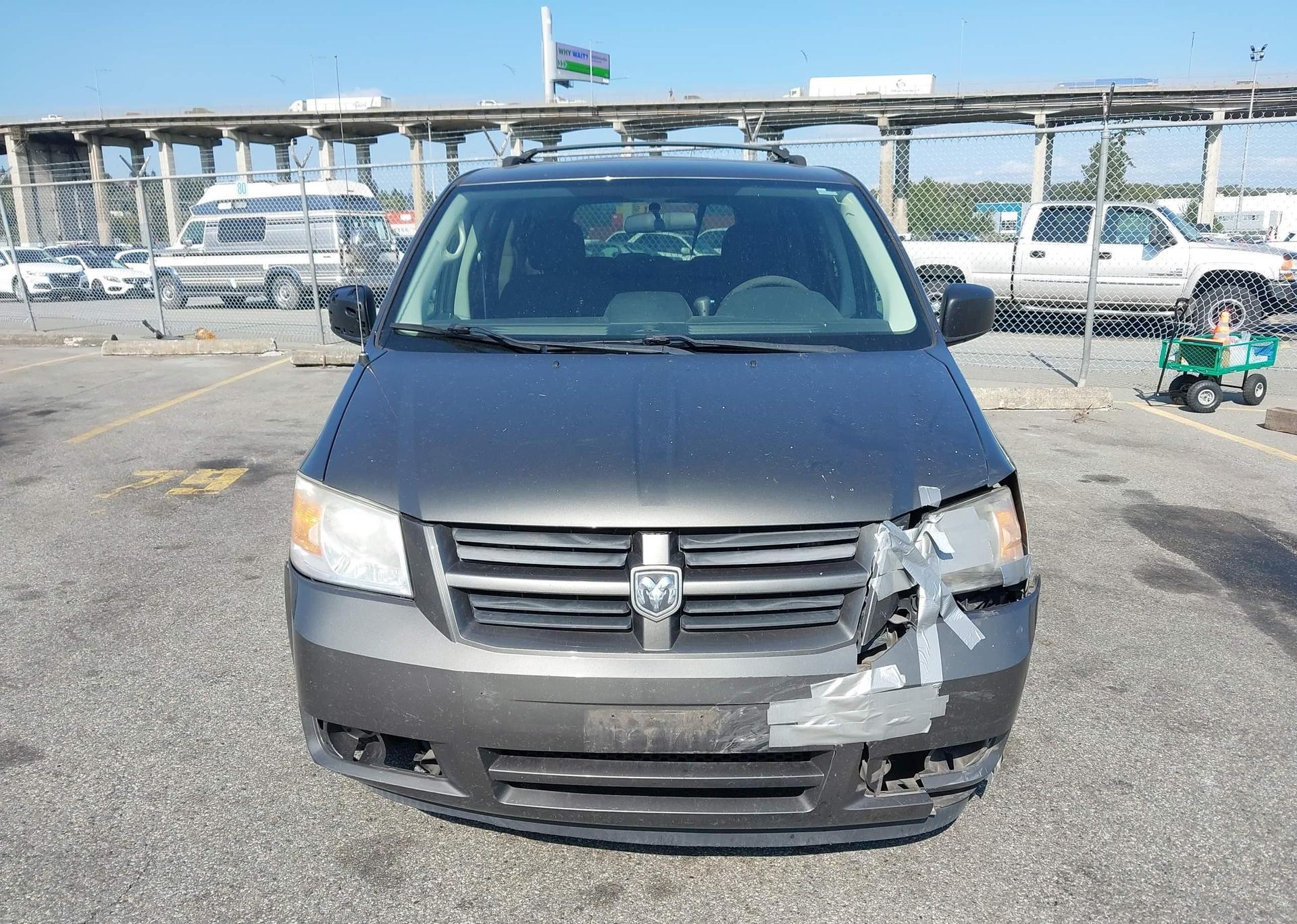 2010 DODGE GRAND CARAVAN SE