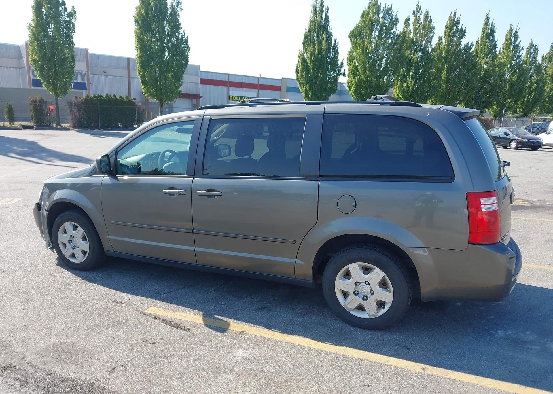 2010 DODGE GRAND CARAVAN SE