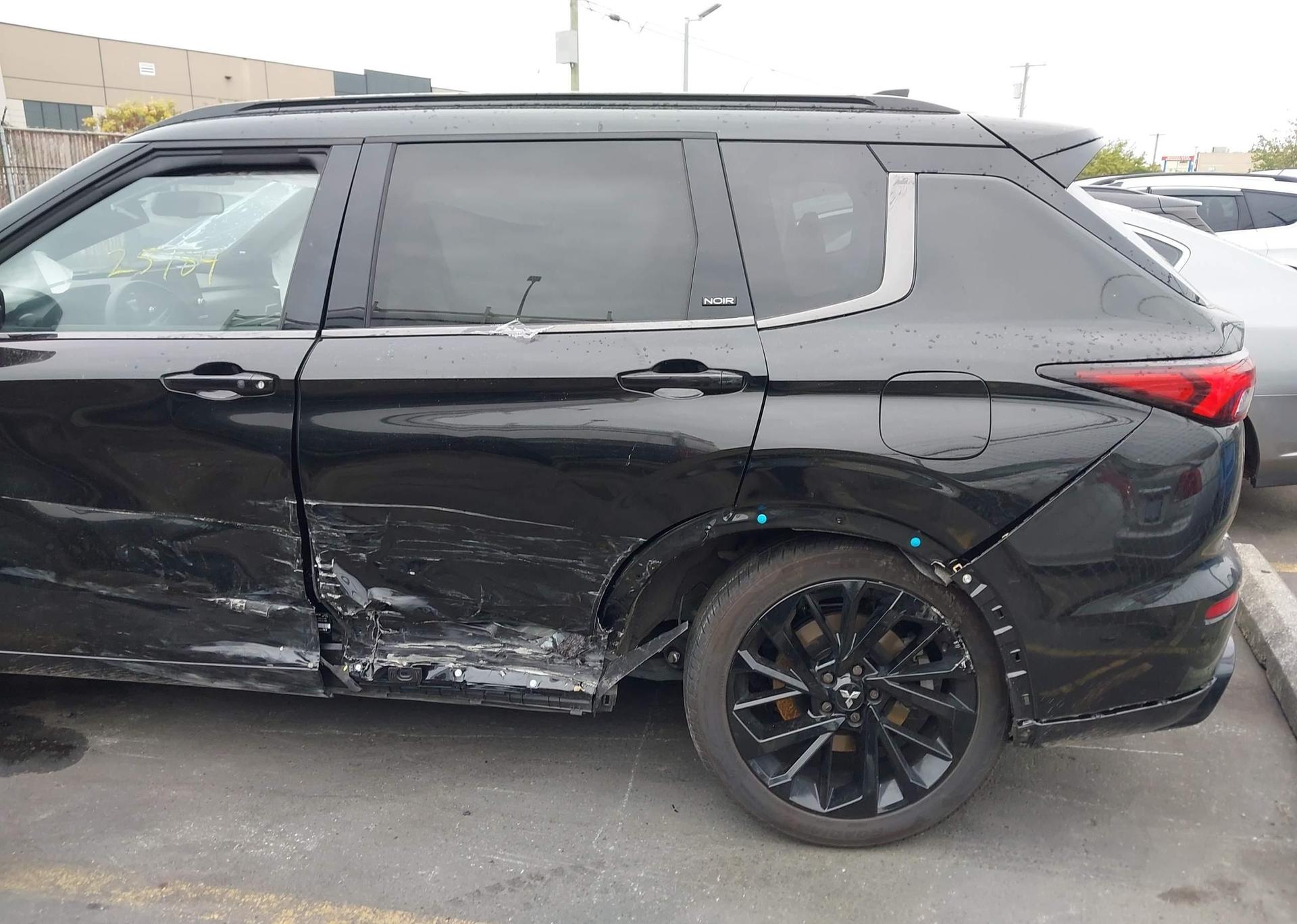 2024 MITSUBISHI OUTLANDER SEL