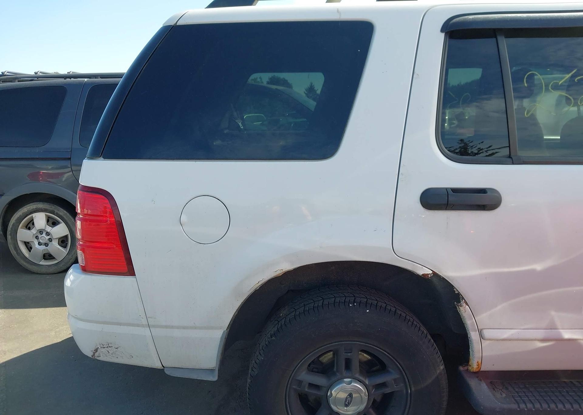 2005 FORD EXPLORER XLT