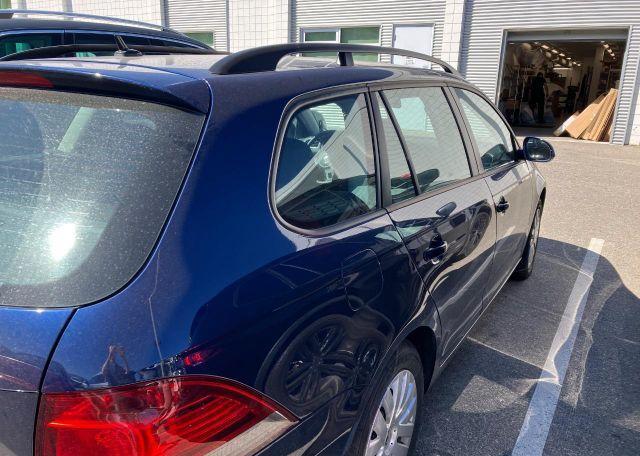 2011 VOLKSWAGEN GOLF