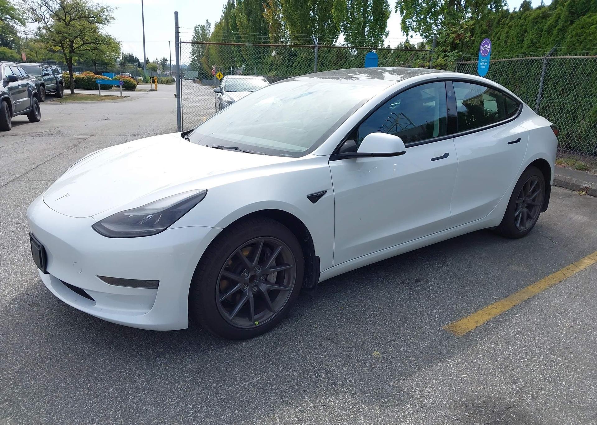 2023 TESLA MODEL 3