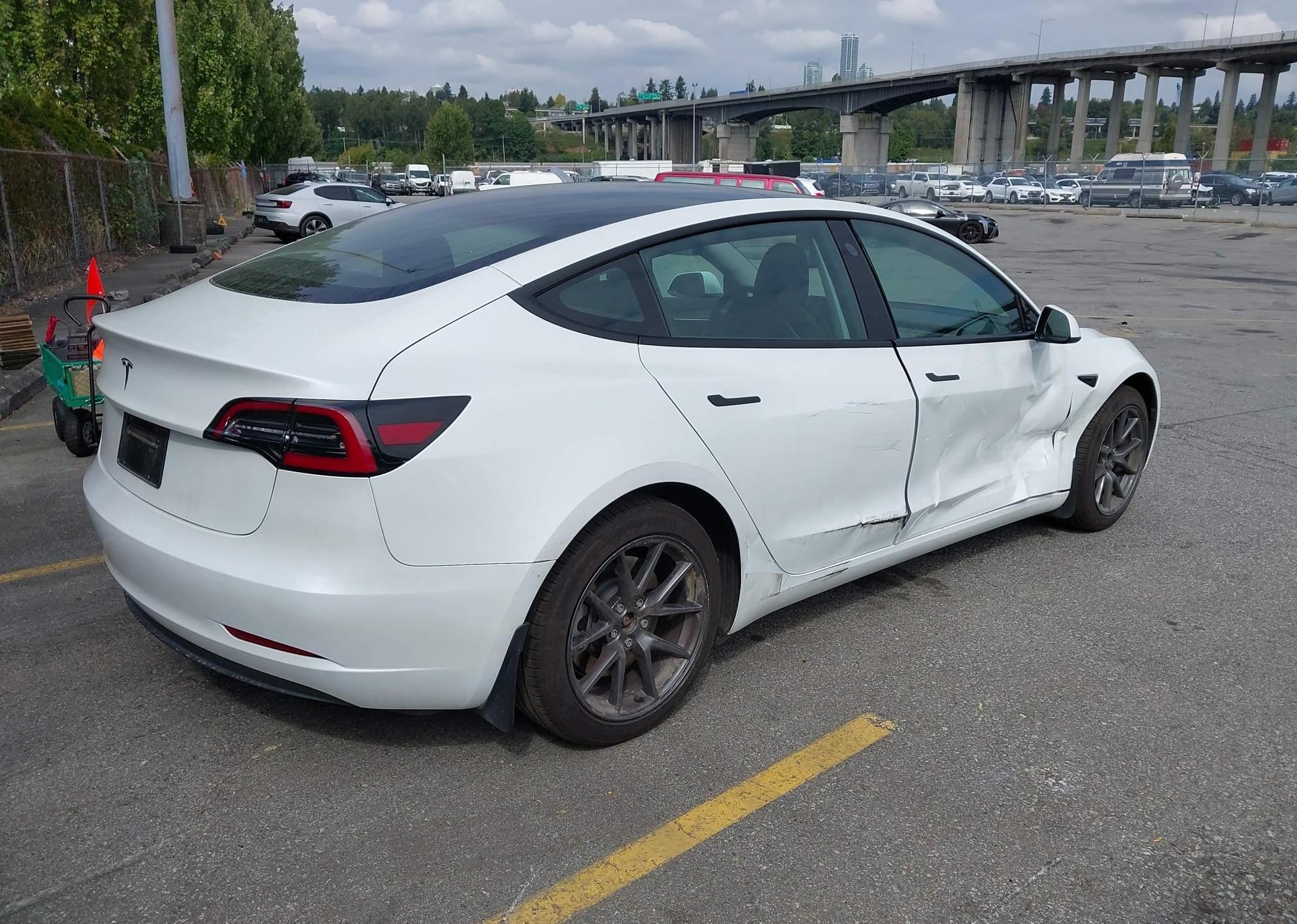 2023 TESLA MODEL 3