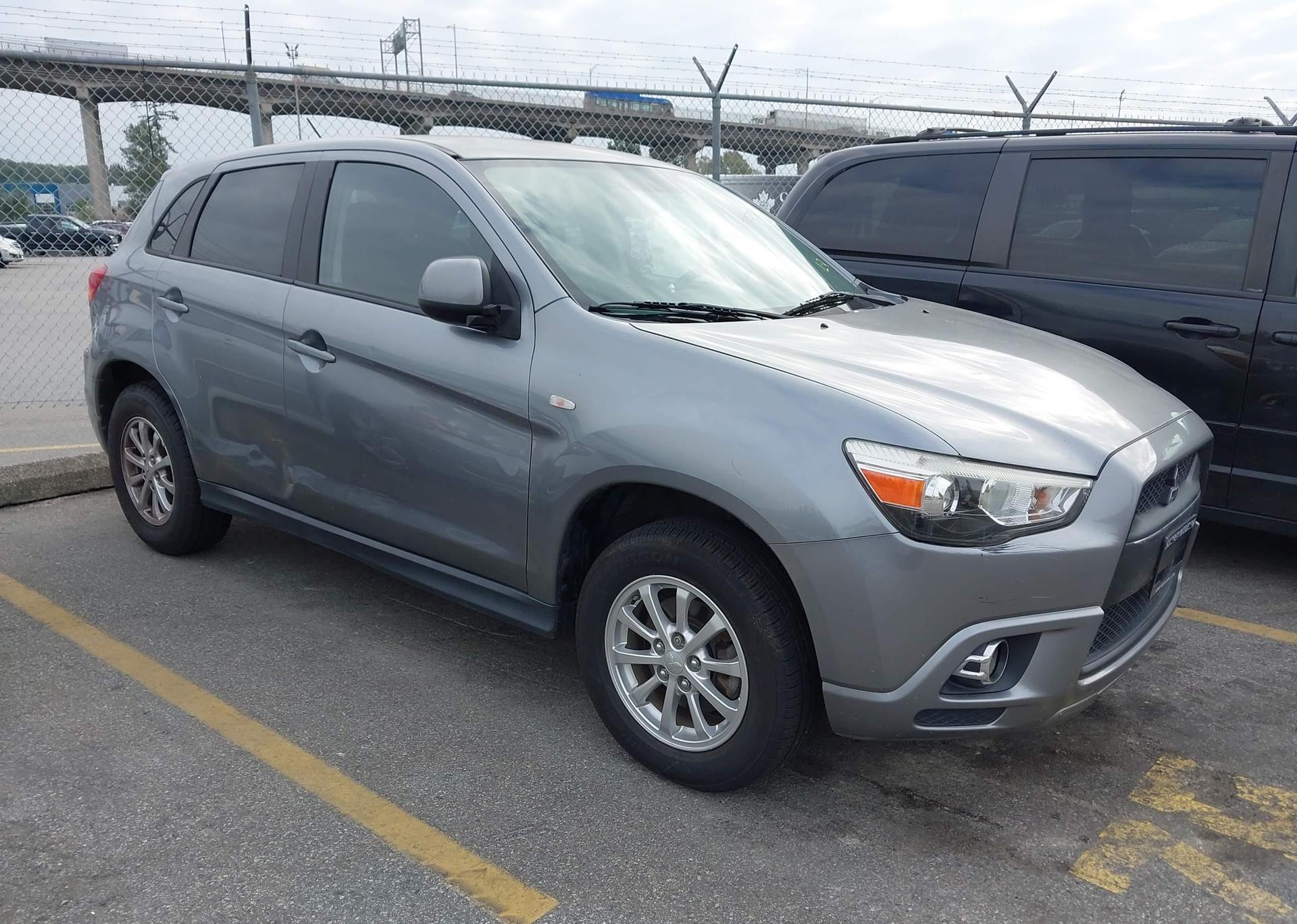 2011 MITSUBISHI RVR