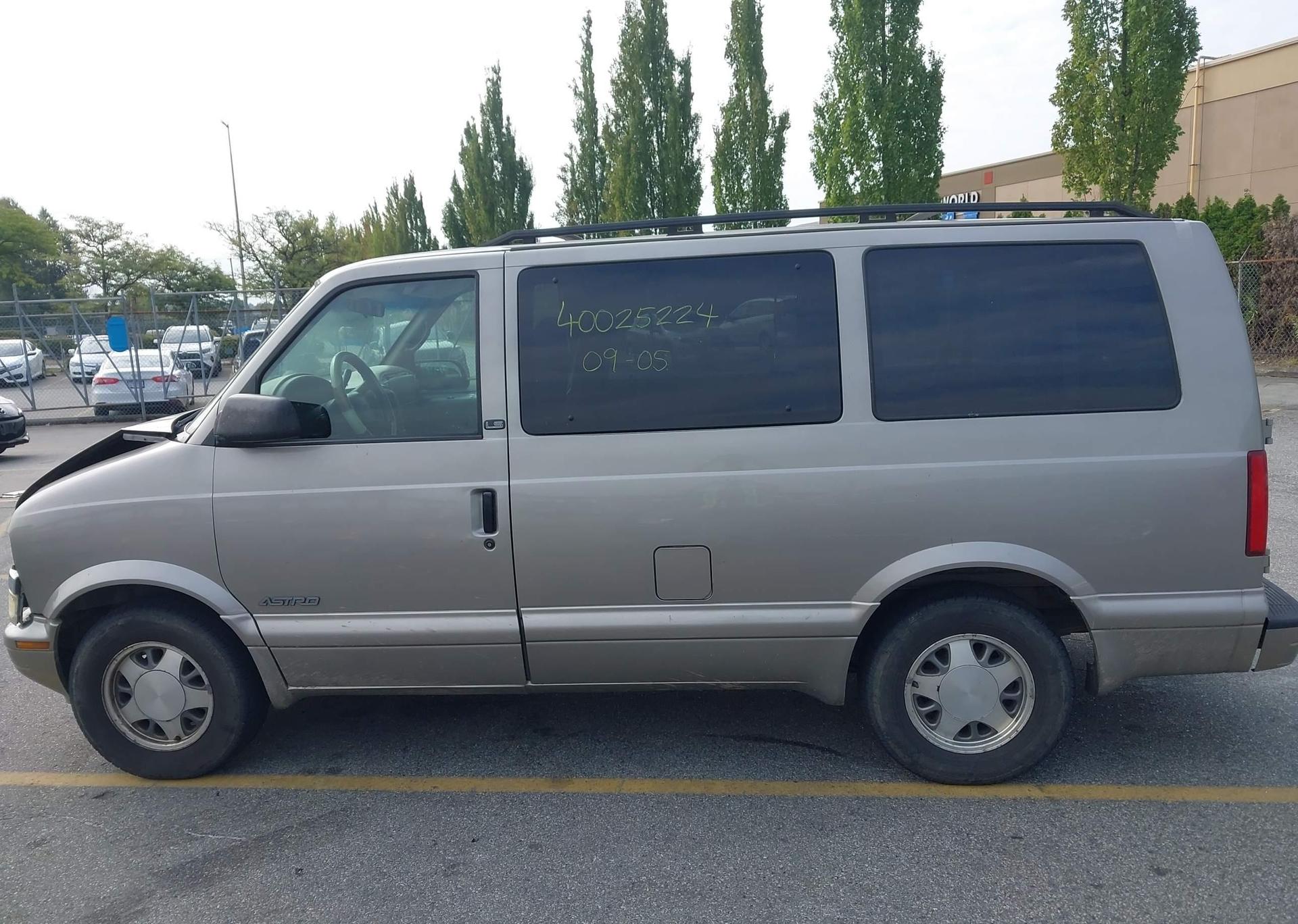 2002 CHEVROLET ASTRO