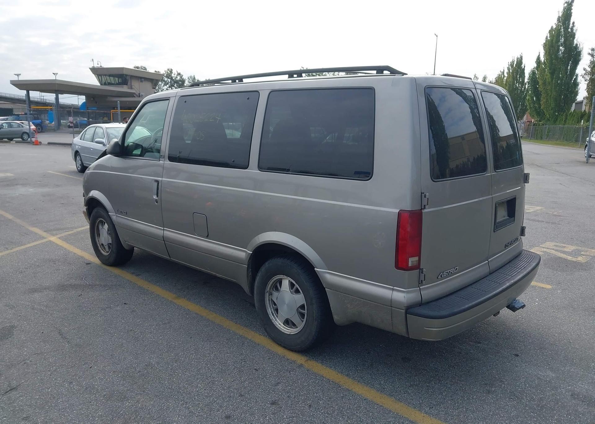 2002 CHEVROLET ASTRO