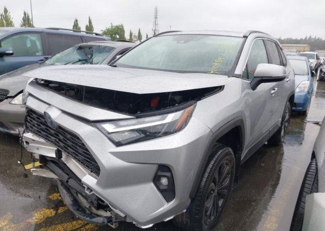 2023 TOYOTA RAV4 XLE