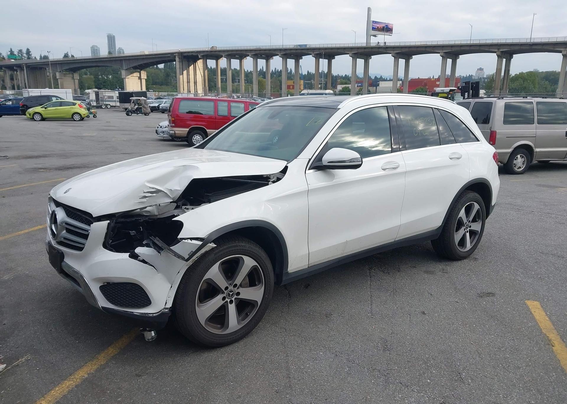 2018 MERCEDES-BENZ GLC 300 4MATIC