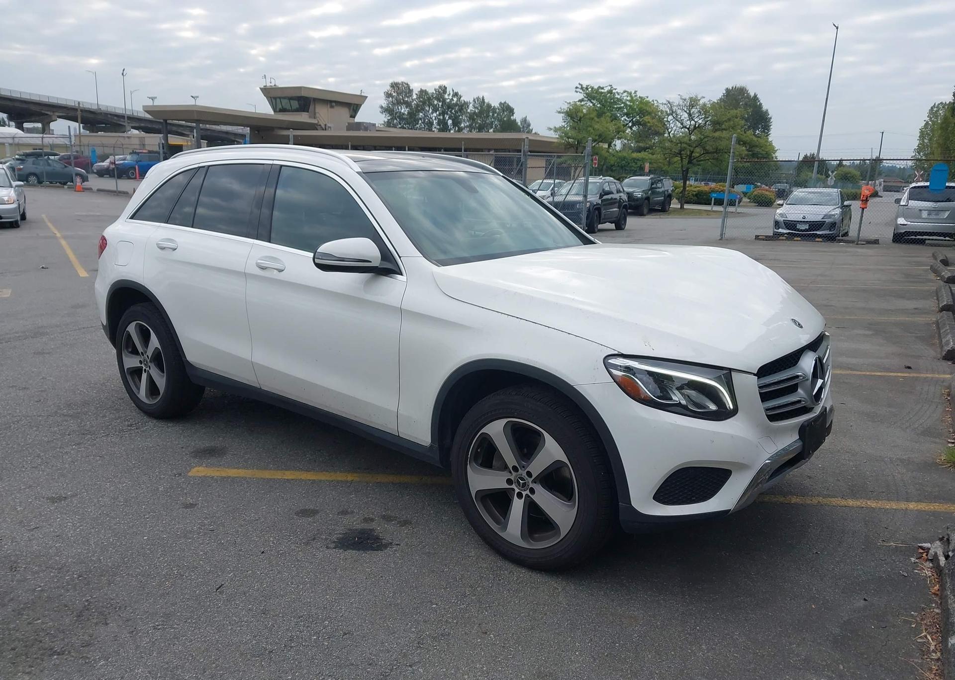 2018 MERCEDES-BENZ GLC 300 4MATIC
