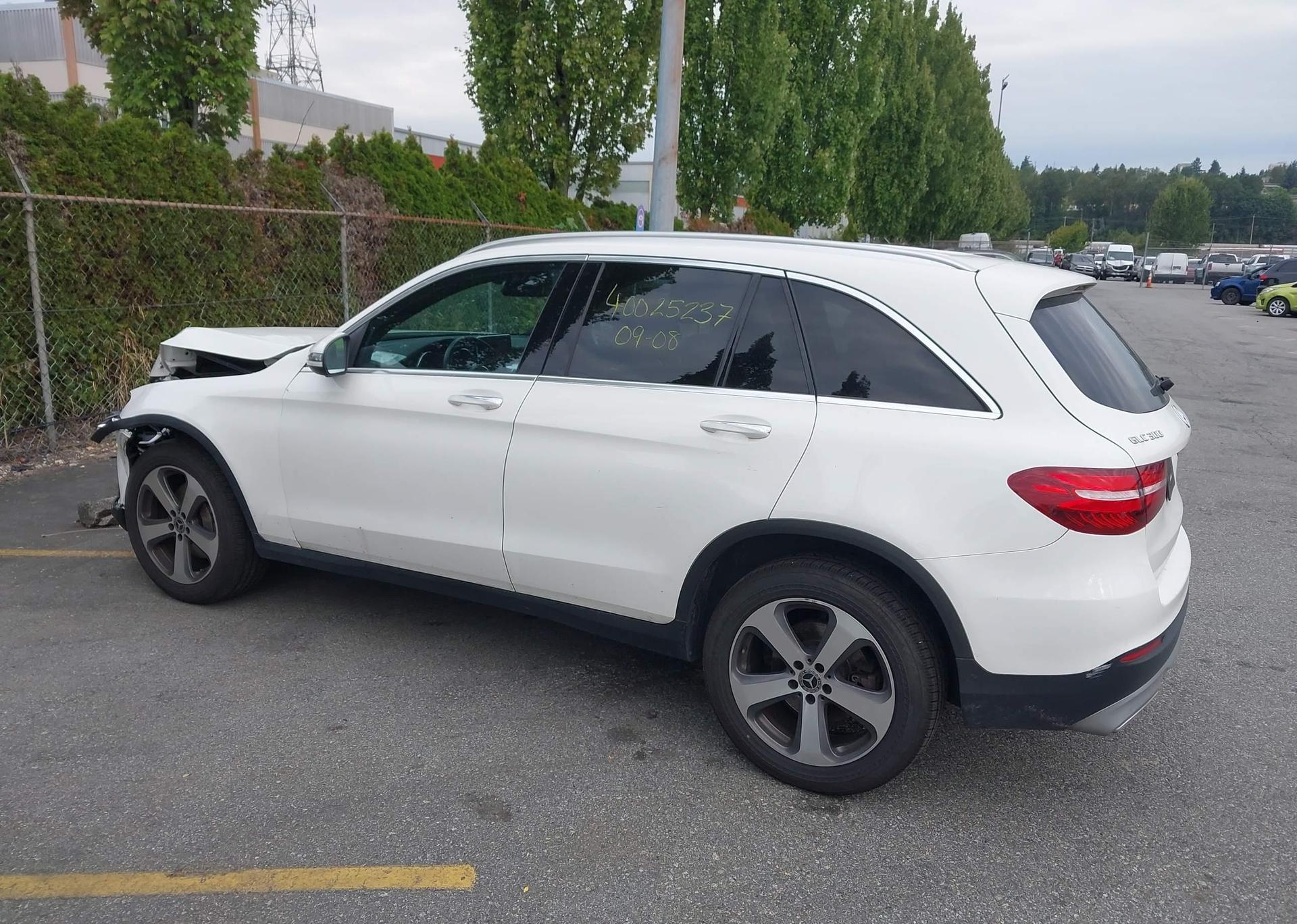 2018 MERCEDES-BENZ GLC 300 4MATIC