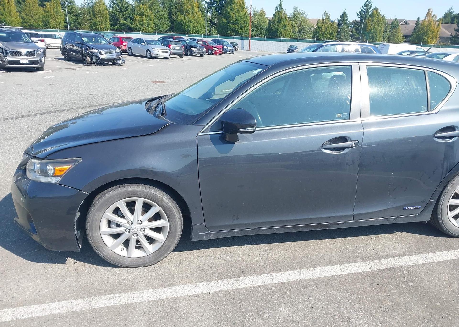 2011 LEXUS CT 200